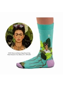 Chaussettes Frida Kahlo Autoportrait 9 Chaussettes Frida Kahlo Autoportrait -Le Bar à Chaussettes 4 a41c479b b6f4 4dcd b640 4f7dd4630238