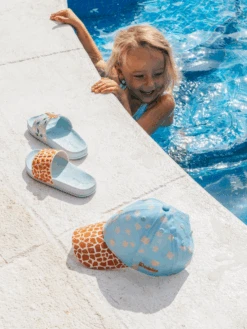 Claquettes Enfants Girafe Mignonne -Le Bar à Chaussettes D K F SD 02 C PVC 1700 06