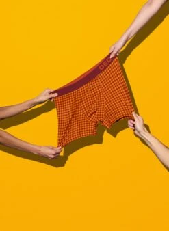 Boxer Homme Motif Jacquard Bordeaux & Jaune 9 Boxer Homme Motif Jacquard Bordeaux & Jaune -Le Bar à Chaussettes D M UN T B C 1990 06b