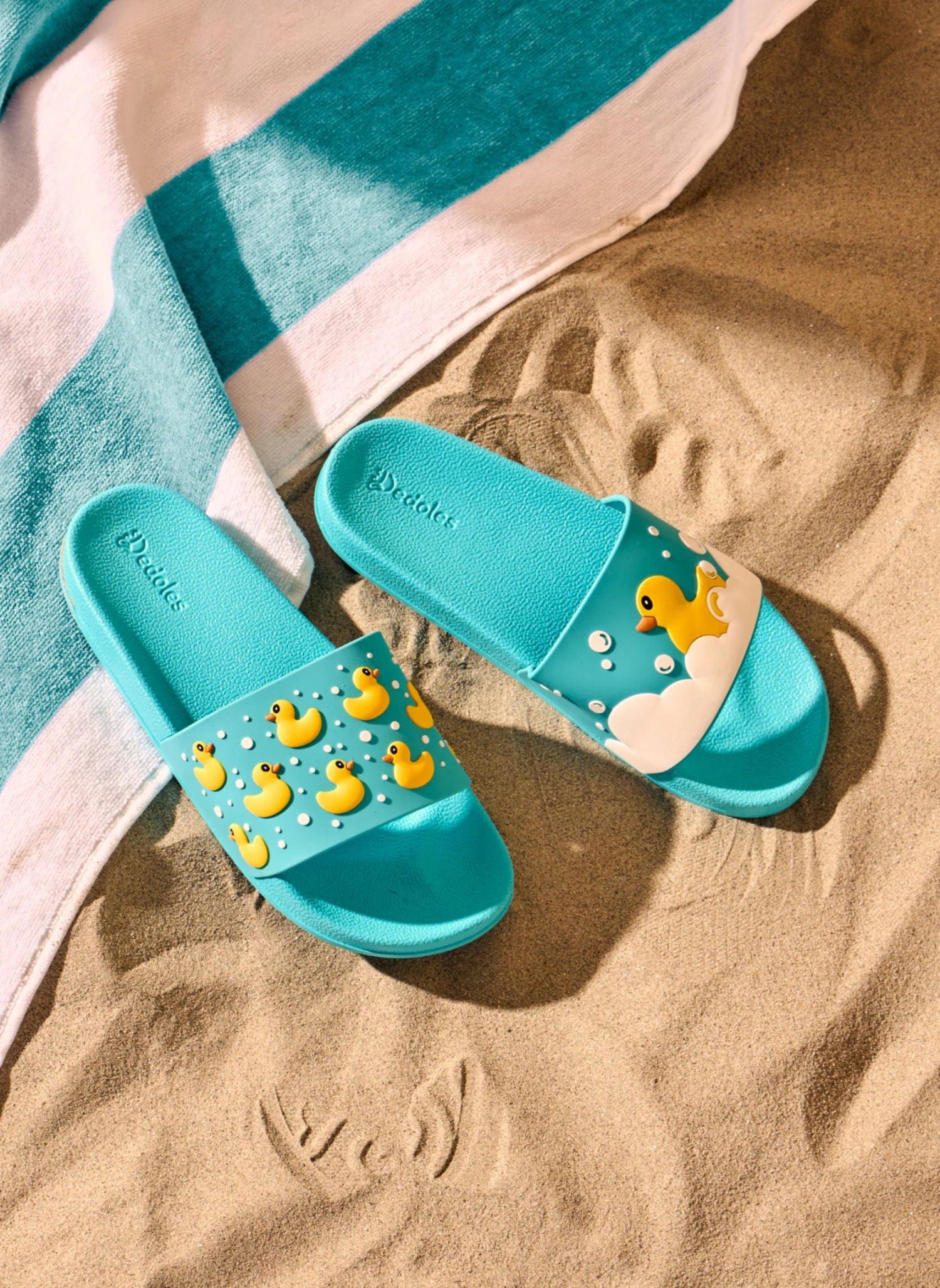 Claquettes Canards Flottants 2 Claquettes Canards Flottants – Image 2