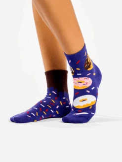 Chaussettes Courtes Donuts Sucrés 4 Chaussettes Courtes Donuts Sucrés -Le Bar à Chaussettes D U SC CS 02 C C OKT 2202 Crew Socks Sweet Donuts 2