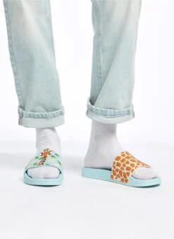 Claquettes Girafe Mignonne -Le Bar à Chaussettes D W F SD 02 C PVC 1700 V 6