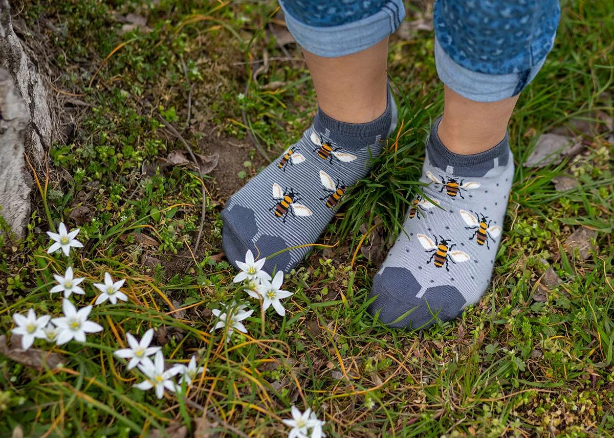 Socquettes En Bambou Abeilles - Grises 3 Socquettes En Bambou Abeilles - Grises – Image 3