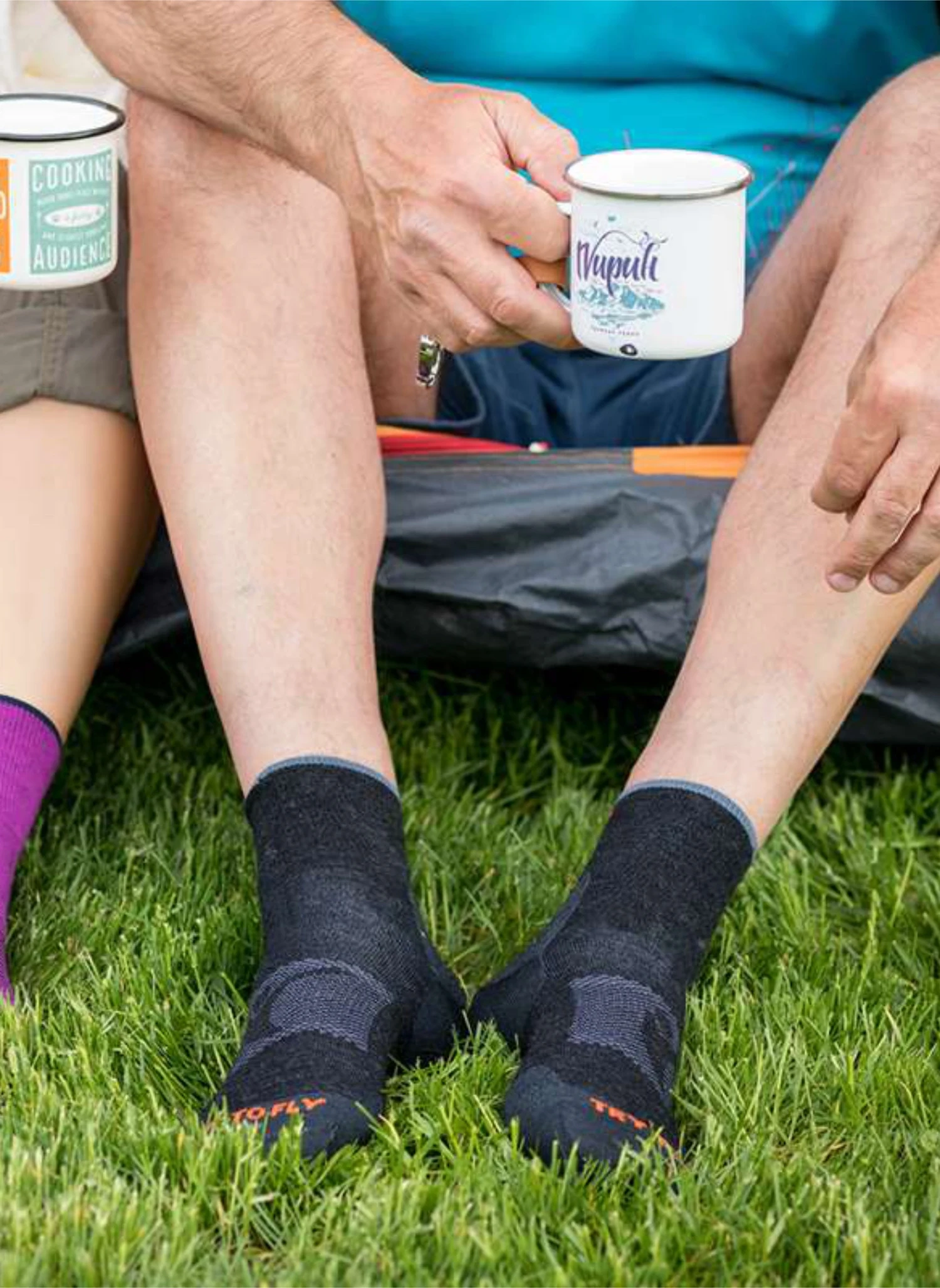 Chaussettes De Randonnée Courtes Fines Laine Mérinos Anthracites 2 Chaussettes De Randonnée Courtes Fines Laine Mérinos Anthracites – Image 2