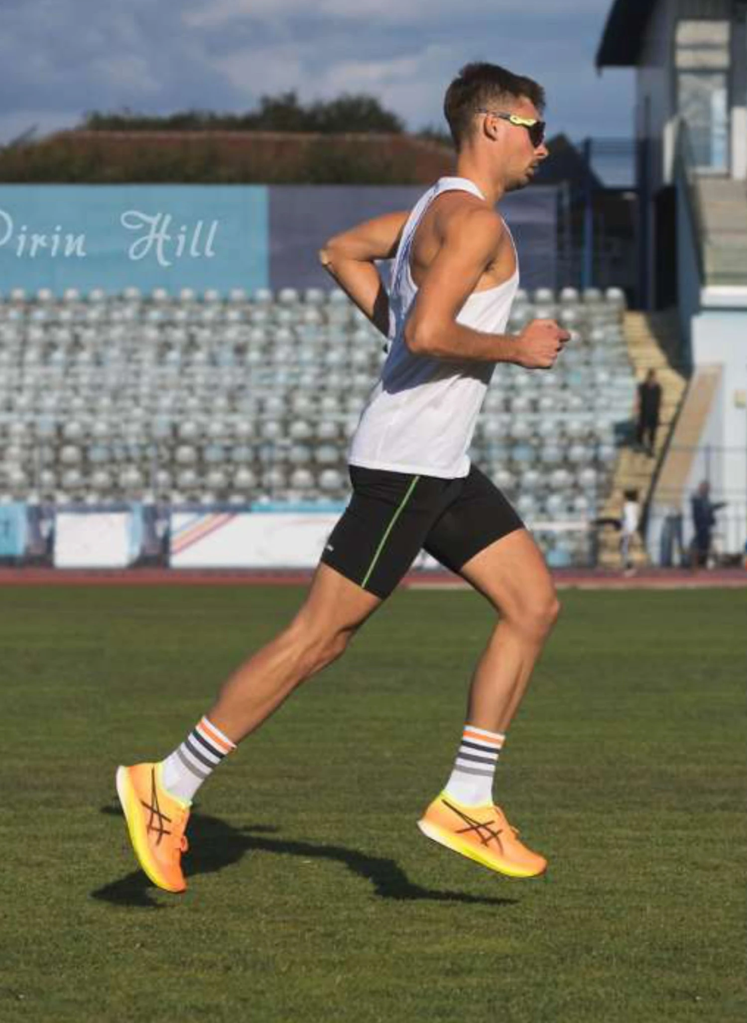 Chaussettes Running Microlon® Blanc & Gris 2 Chaussettes Running Microlon® Blanc & Gris – Image 2