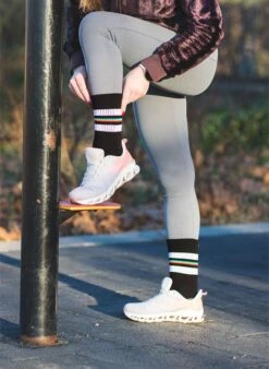 Chaussettes Active Life Style - Noir, Style Rétro -Le Bar à Chaussettes TF32 214 V 1