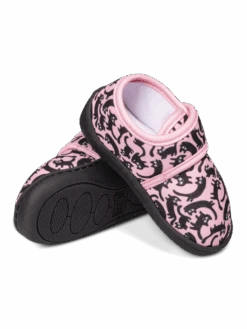 Pantoufles Enfants à Velcro Chats Roses -Le Bar à Chaussettes le bar a chaussettes pantoufles enfants a velcro chats roses 37876668858609